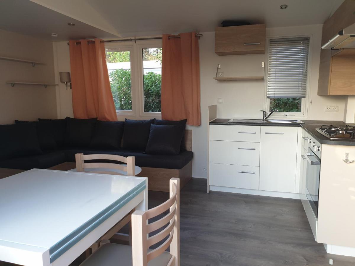 Mobil Home 3 Chambres Lattes Εξωτερικό φωτογραφία